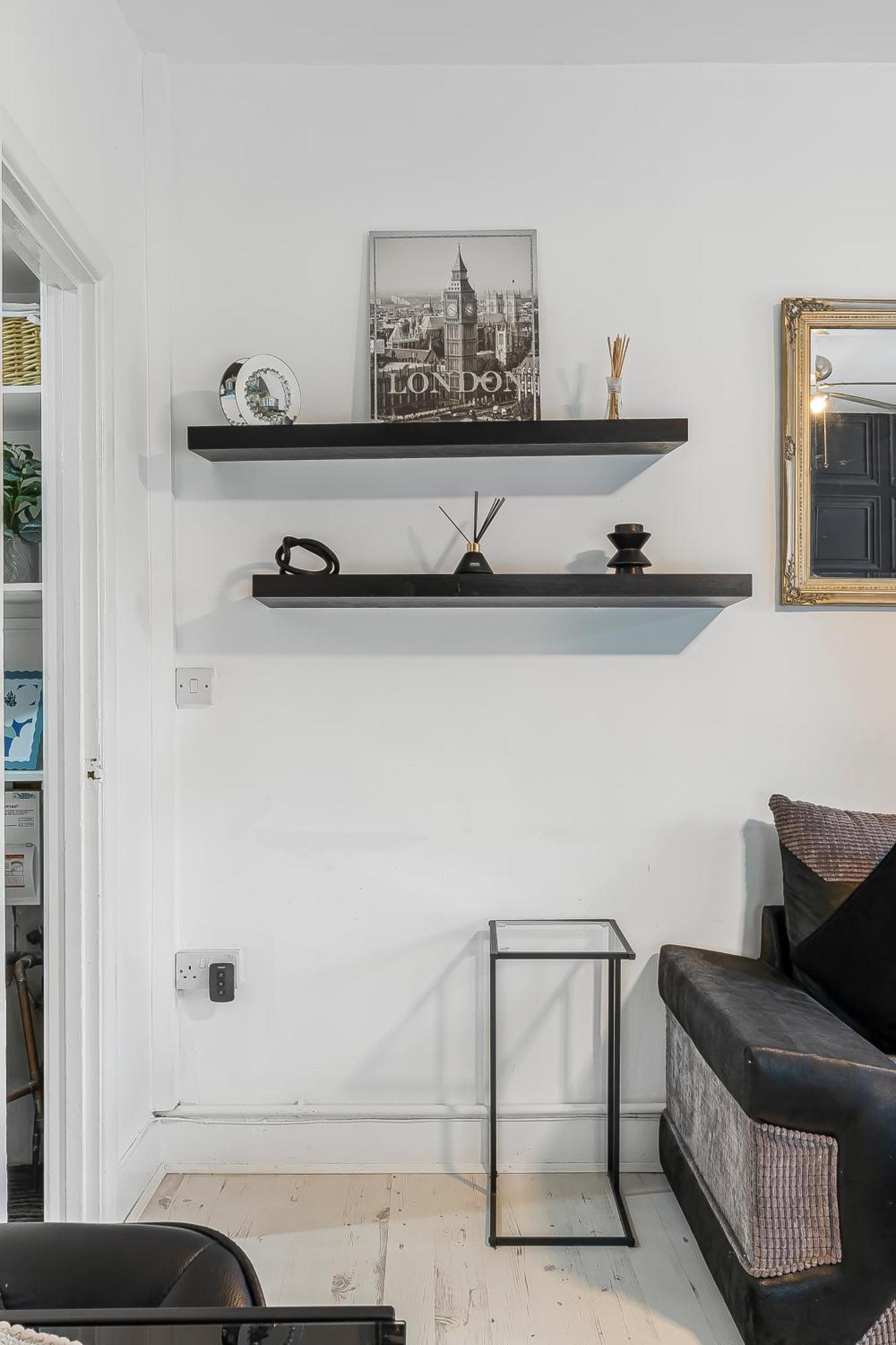 Spacious One Bedroom Private Flat In Brixton +Wifi London Eksteriør billede