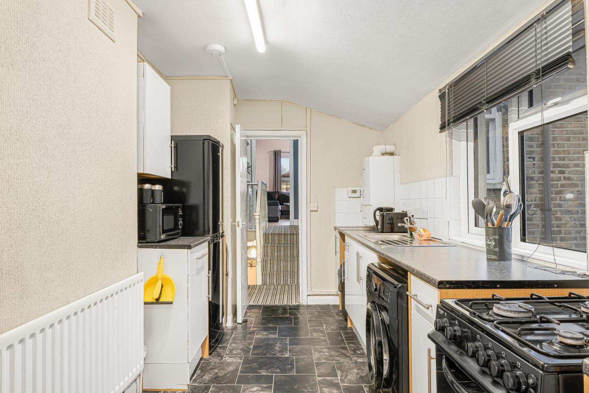 Spacious One Bedroom Private Flat In Brixton +Wifi London Eksteriør billede